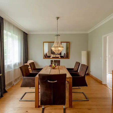 Lehrerwohnung Lejlighed